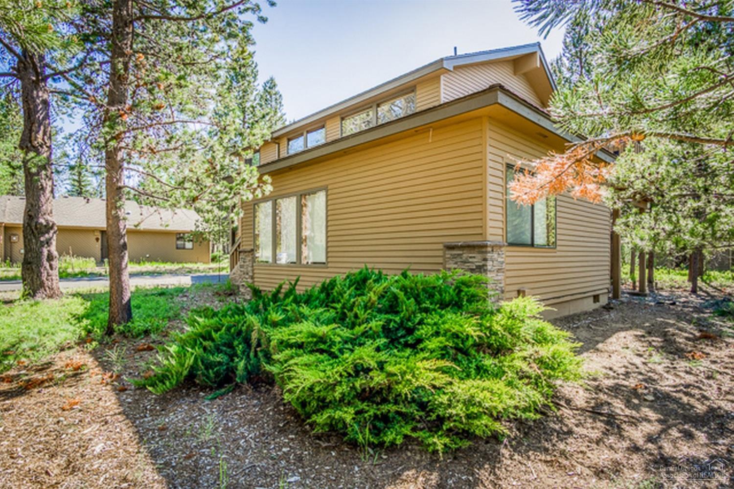 Fairway Crest Village - Residential