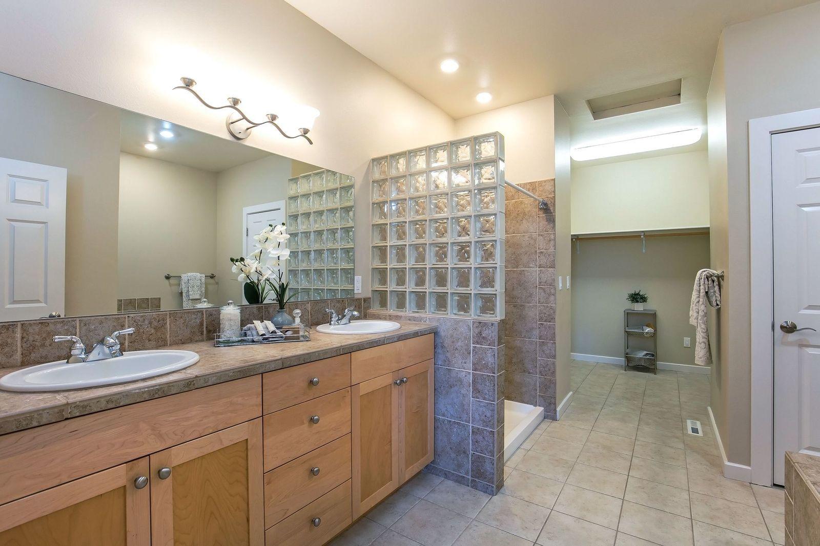 Meredith - Residential