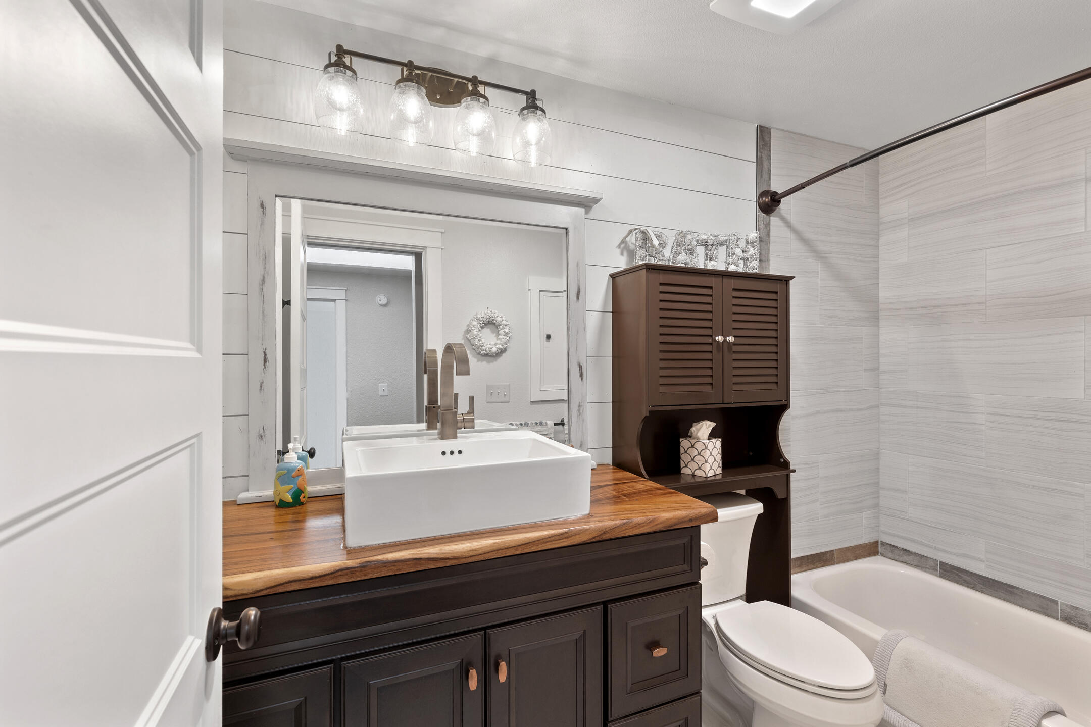 Meadowbrook Orchard Co's Subdivision - Residential