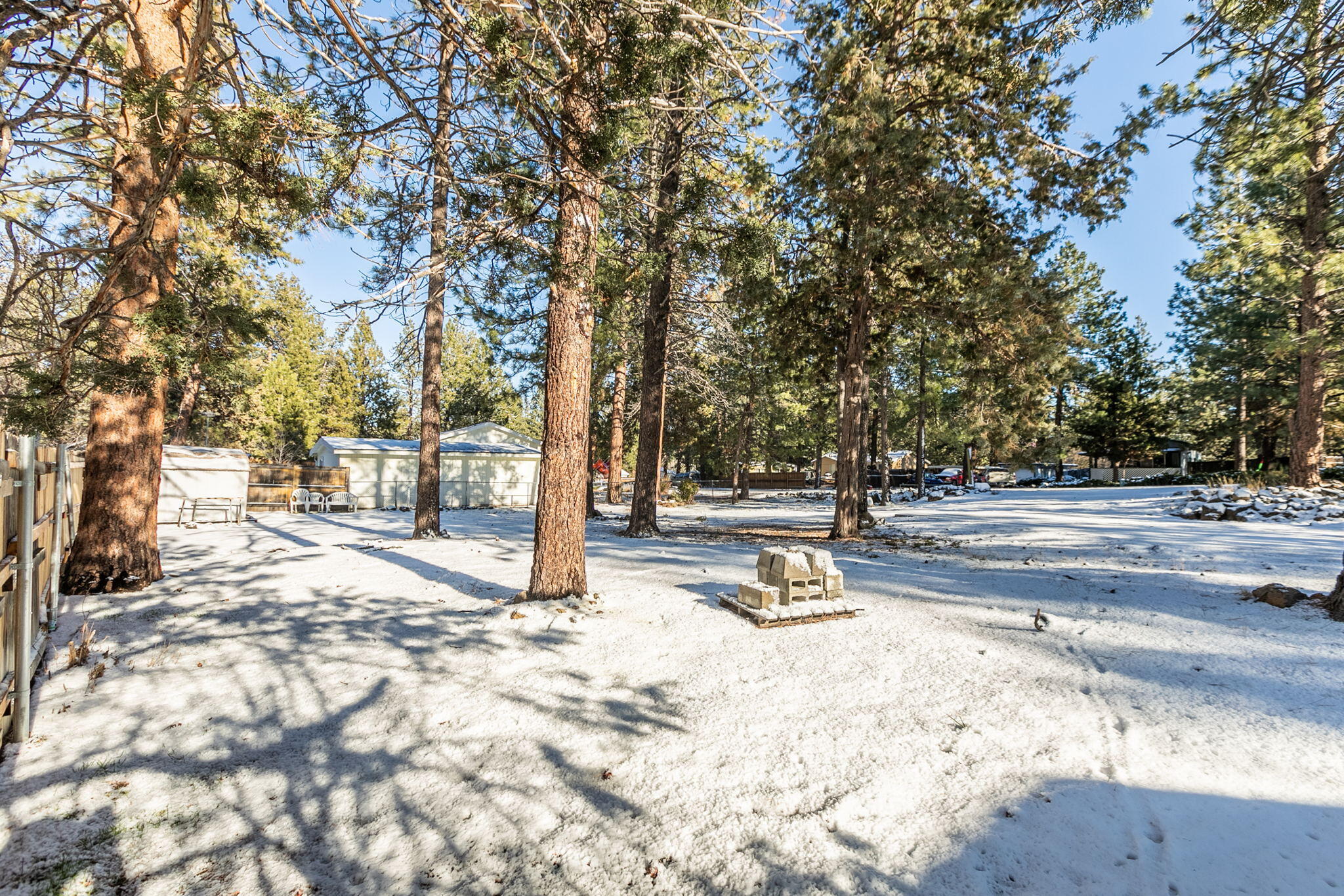 Romaine Village - Land