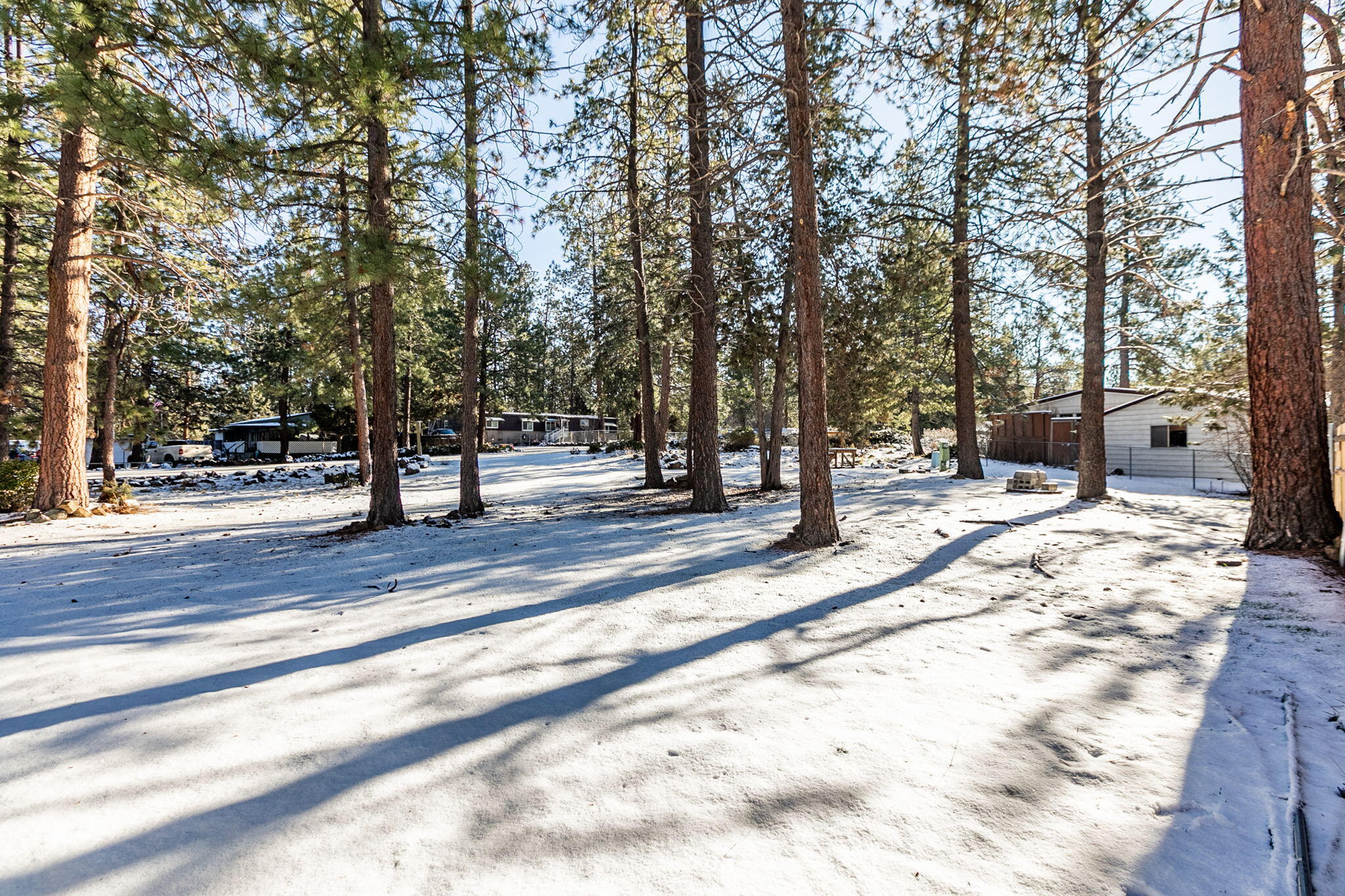 Romaine Village - Land