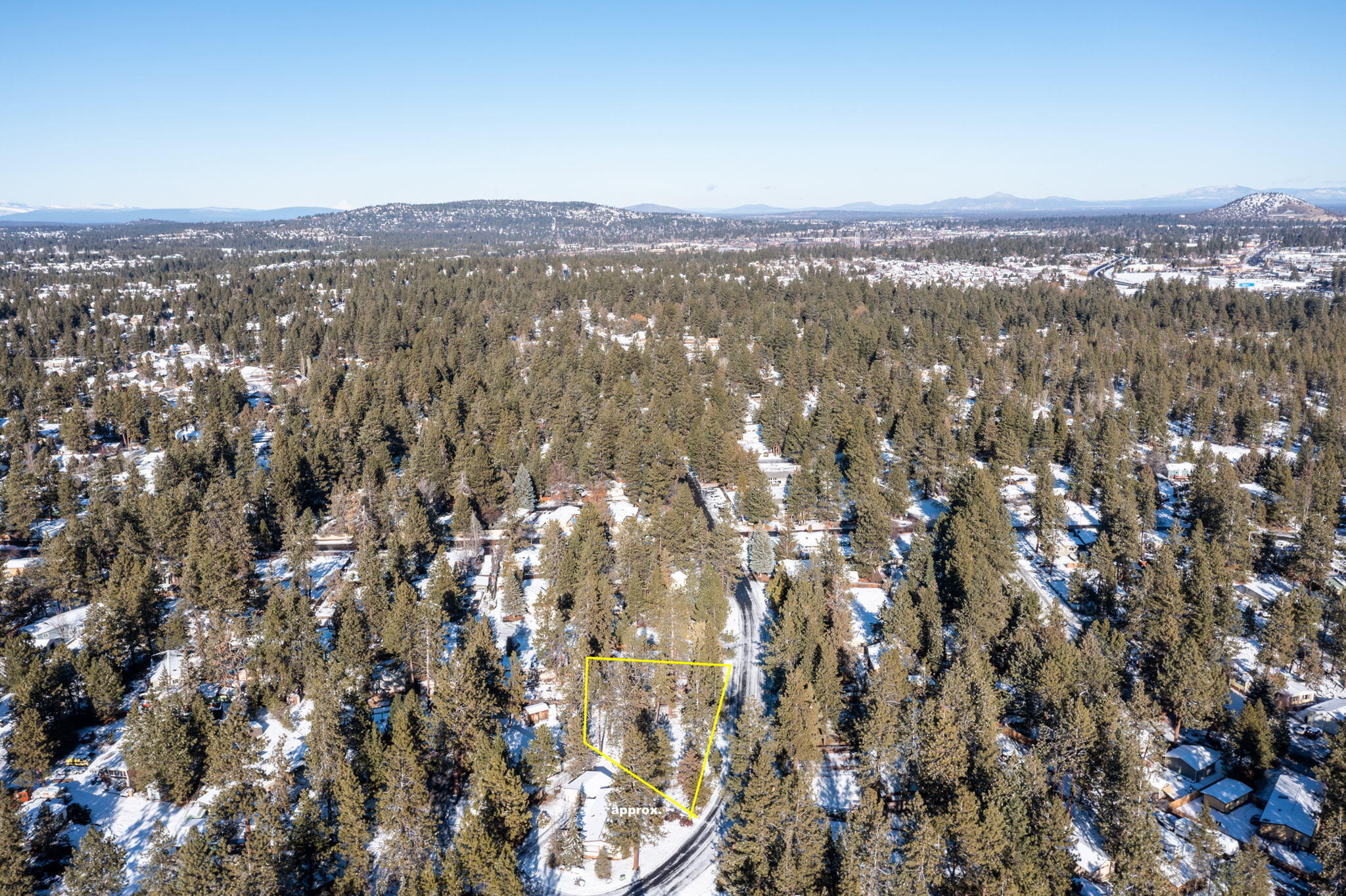 Romaine Village - Land