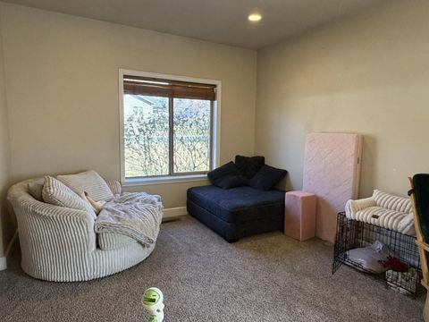 Tiny photo for 7530 Andrew Drive, Klamath Falls, OR 97603 (MLS # 220217367)