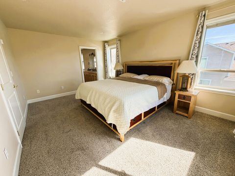 Tiny photo for 7530 Andrew Drive, Klamath Falls, OR 97603 (MLS # 220217367)