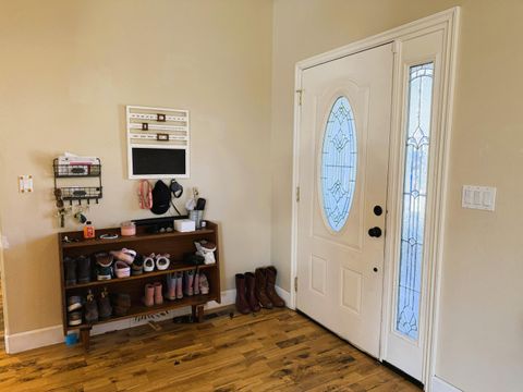 Tiny photo for 7530 Andrew Drive, Klamath Falls, OR 97603 (MLS # 220217367)