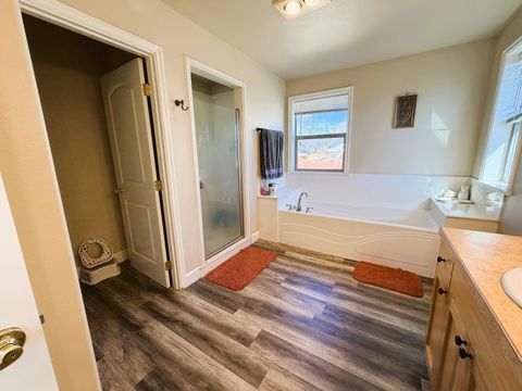 Tiny photo for 7530 Andrew Drive, Klamath Falls, OR 97603 (MLS # 220217367)