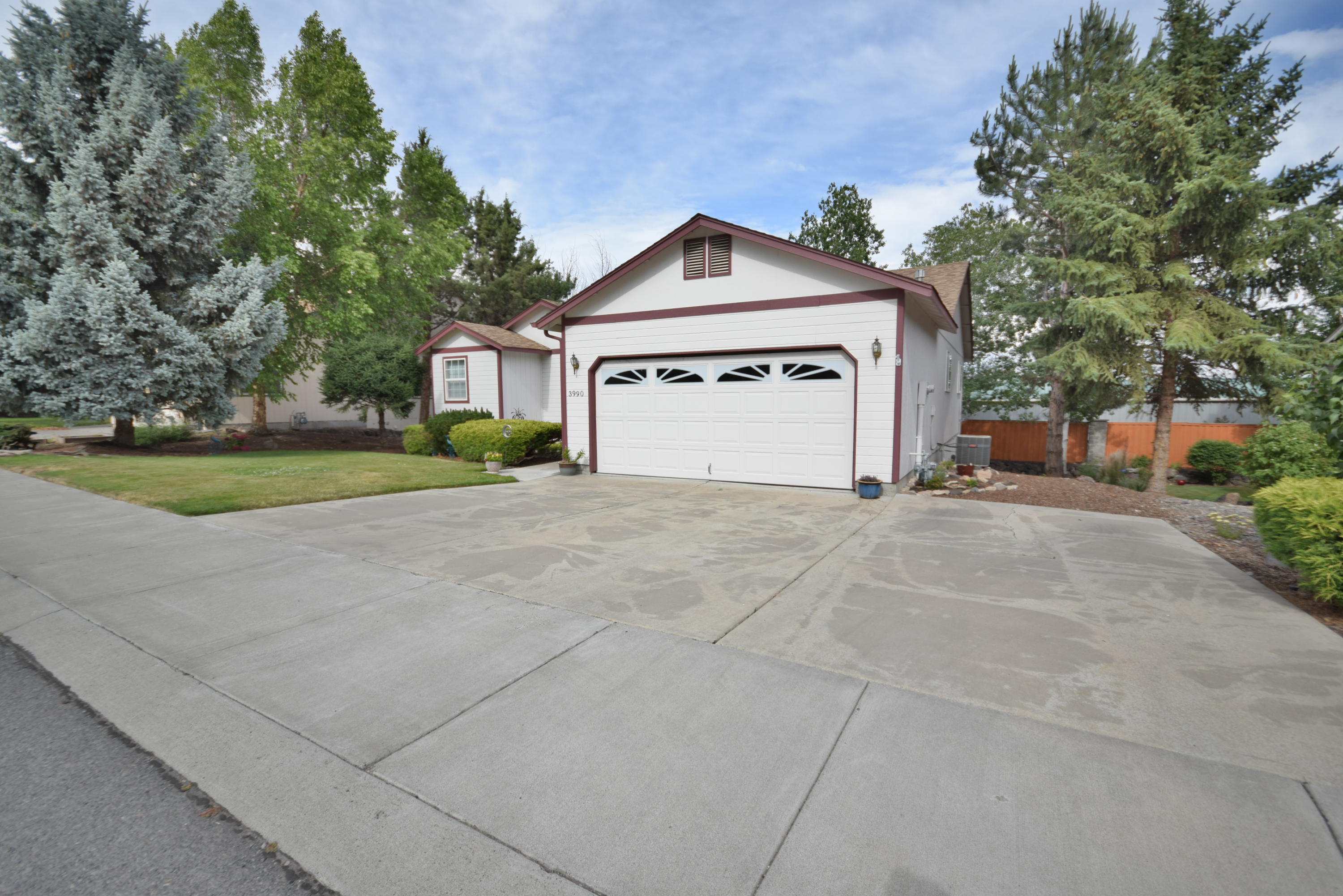 Greens At Redmond - Residential