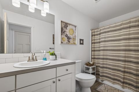 Tiny photo for 61112 Ferguson Road, Bend, OR 97702 (MLS # 220219877)