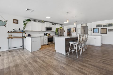 Tiny photo for 61112 Ferguson Road, Bend, OR 97702 (MLS # 220219877)