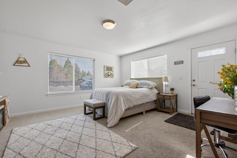 Tiny photo for 61112 Ferguson Road, Bend, OR 97702 (MLS # 220219877)