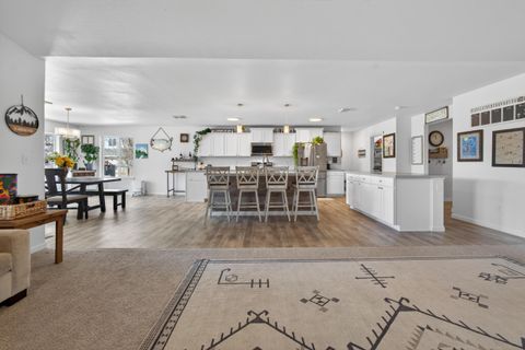 Tiny photo for 61112 Ferguson Road, Bend, OR 97702 (MLS # 220219877)