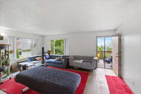 Tiny photo for 7339 S Corbett Avenue, Portland, OR 97219 (MLS # 220223450)