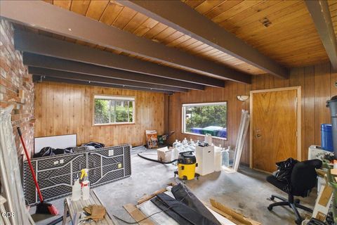 Tiny photo for 7339 S Corbett Avenue, Portland, OR 97219 (MLS # 220223450)