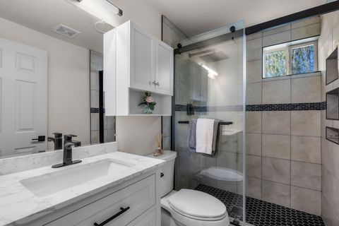 Tiny photo for 847 C Avenue, Terrebonne, OR 97760 (MLS # 220220228)