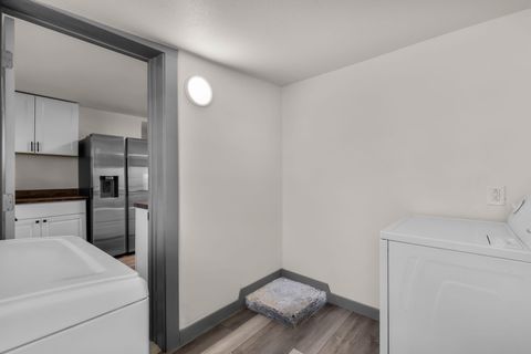Tiny photo for 847 C Avenue, Terrebonne, OR 97760 (MLS # 220220228)