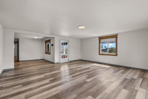 Tiny photo for 847 C Avenue, Terrebonne, OR 97760 (MLS # 220220228)