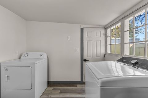 Tiny photo for 847 C Avenue, Terrebonne, OR 97760 (MLS # 220220228)