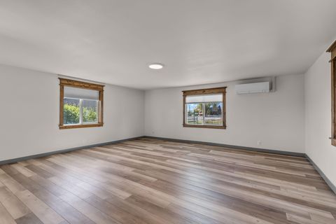 Tiny photo for 847 C Avenue, Terrebonne, OR 97760 (MLS # 220220228)