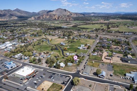 Tiny photo for 847 C Avenue, Terrebonne, OR 97760 (MLS # 220220228)