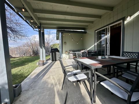 Tiny photo for 135 Meadow Slope Drive, Talent, OR 97540 (MLS # 220215080)