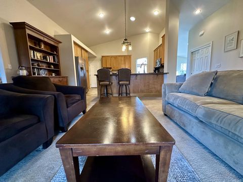 Tiny photo for 135 Meadow Slope Drive, Talent, OR 97540 (MLS # 220215080)