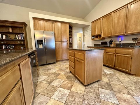 Tiny photo for 135 Meadow Slope Drive, Talent, OR 97540 (MLS # 220215080)