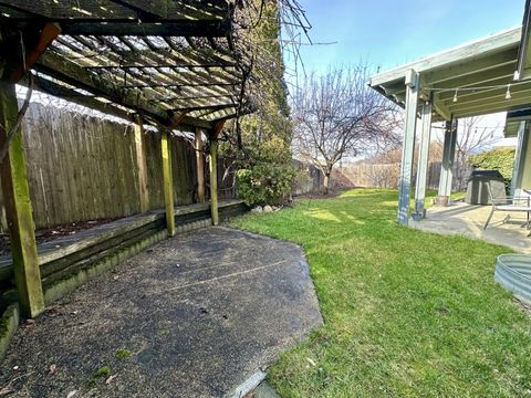 Tiny photo for 135 Meadow Slope Drive, Talent, OR 97540 (MLS # 220215080)