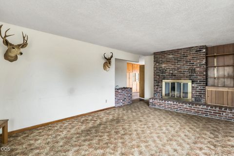 Tiny photo for 22305 Neff Road, Bend, OR 97701 (MLS # 220223751)