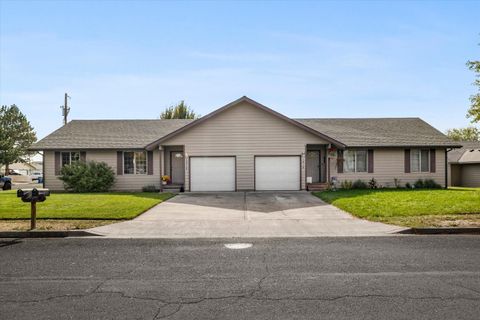 1614 SW Metolius Avenue Redmond OR 97756