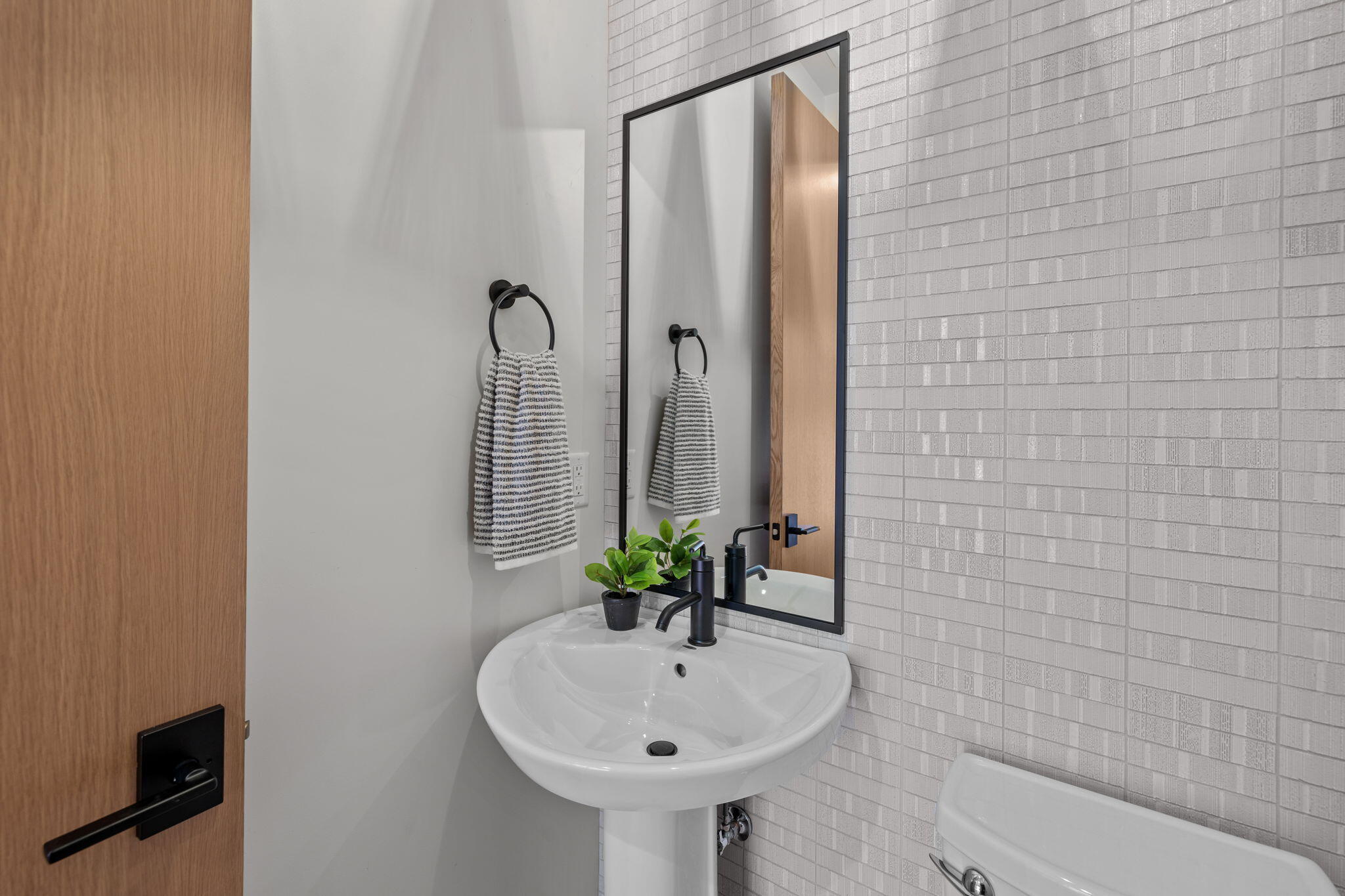 Discovery West Phase 4 - Residential