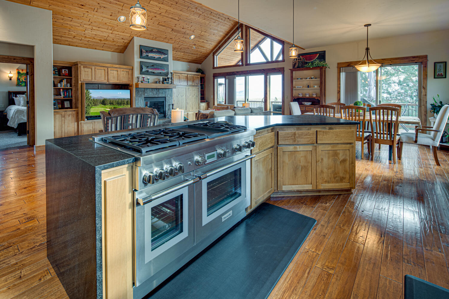 Eagle Crest - Residential