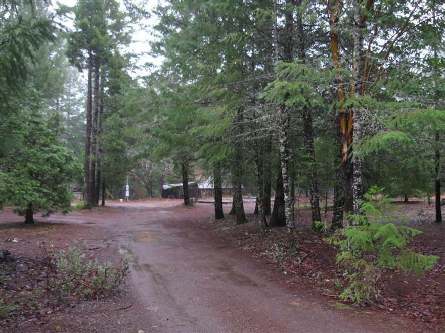 Nice level piece of property priced to sell. Partially fenced with a pole barn. Electric in and ready for you to improve and build!