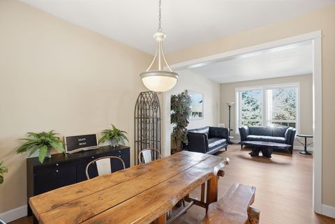 Tiny photo for 63027 Fresca Street, Bend, OR 97703 (MLS # 220217198)