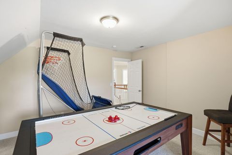 Tiny photo for 63027 Fresca Street, Bend, OR 97703 (MLS # 220217198)