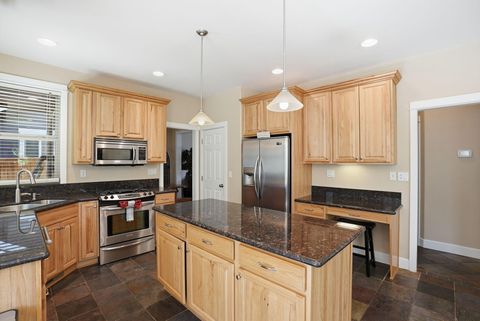 Tiny photo for 63027 Fresca Street, Bend, OR 97703 (MLS # 220217198)