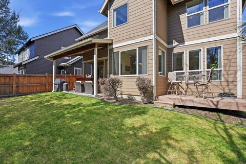 Tiny photo for 63027 Fresca Street, Bend, OR 97703 (MLS # 220217198)