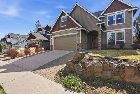 Tiny photo for 63027 Fresca Street, Bend, OR 97703 (MLS # 220217198)