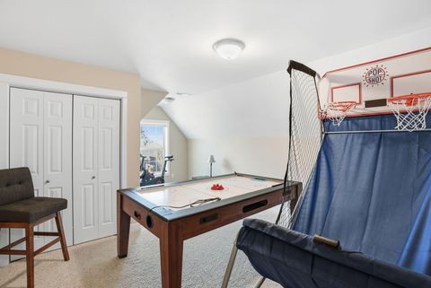 Tiny photo for 63027 Fresca Street, Bend, OR 97703 (MLS # 220217198)