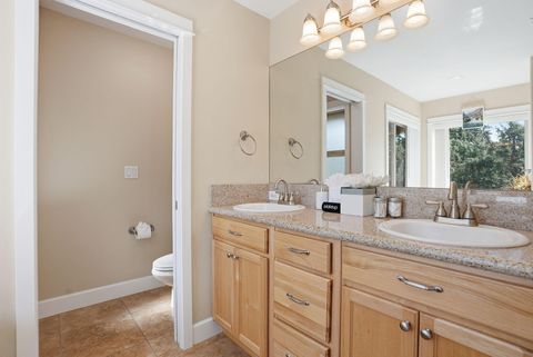 Tiny photo for 63027 Fresca Street, Bend, OR 97703 (MLS # 220217198)