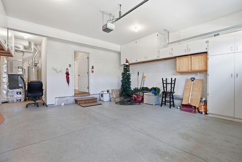 Tiny photo for 63027 Fresca Street, Bend, OR 97703 (MLS # 220217198)