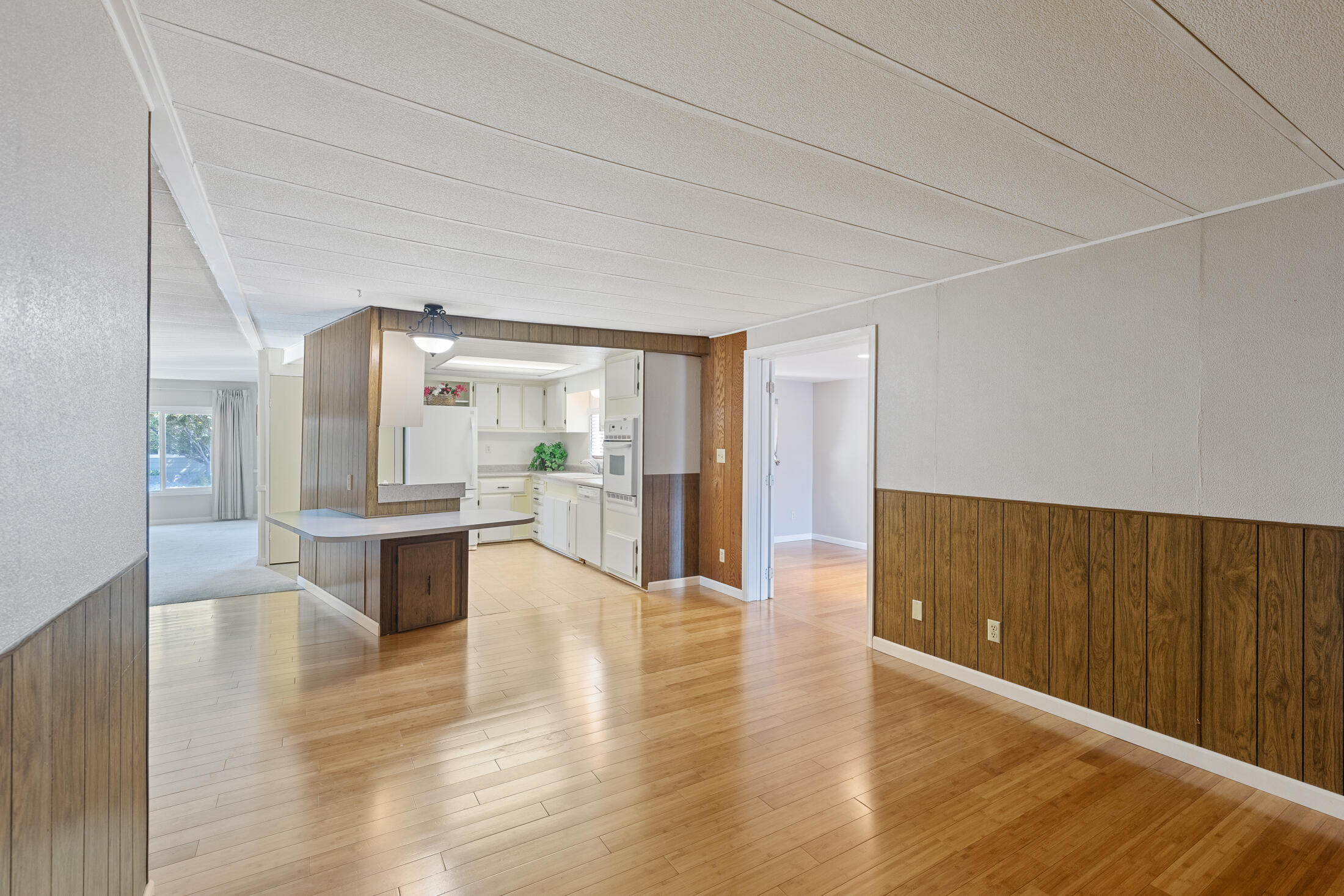 Aspens On The Creek - Residential