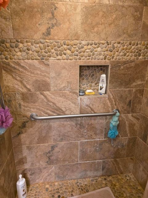 Tiny photo for 4302 Onyx Avenue, Klamath Falls, OR 97603 (MLS # 220217432)