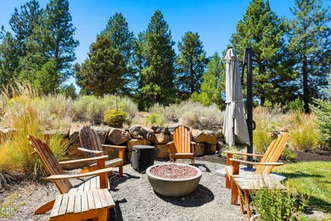 Tiny photo for 3083 NW Hidden Ridge Drive, Bend, OR 97703 (MLS # 220226914)