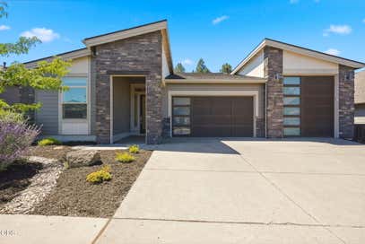 3083 NW Hidden Ridge Drive Bend OR 97703