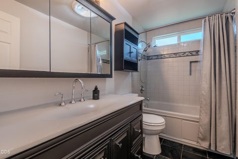 Tiny photo for 1920 Pinedale Street, Medford, OR 97504 (MLS # 220226999)