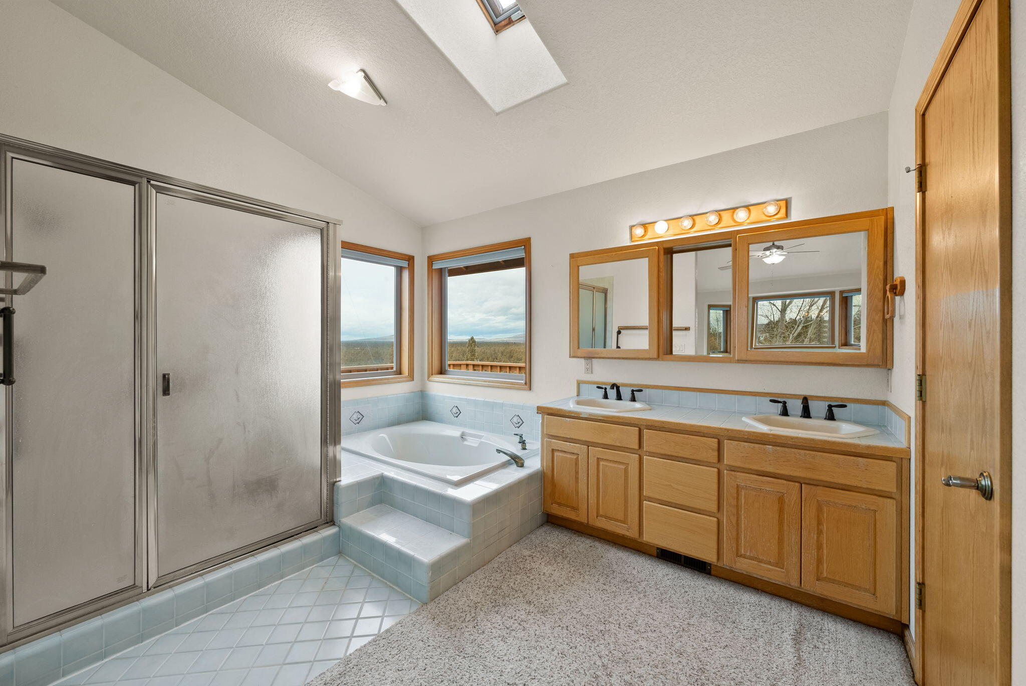 Tetherow Crossing - Residential