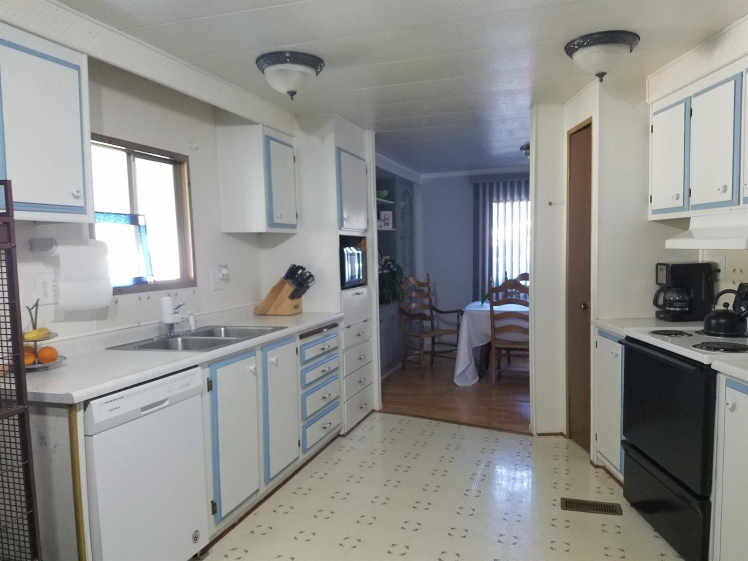 Country Hills Estates - Residential