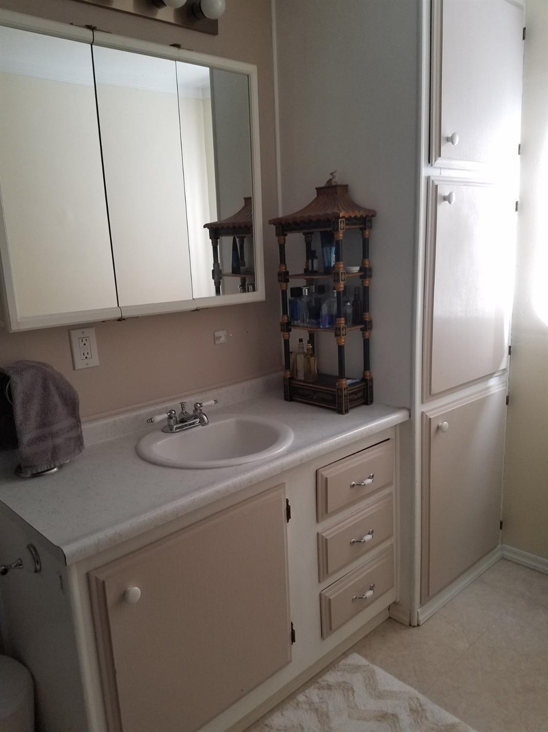 Country Hills Estates - Residential