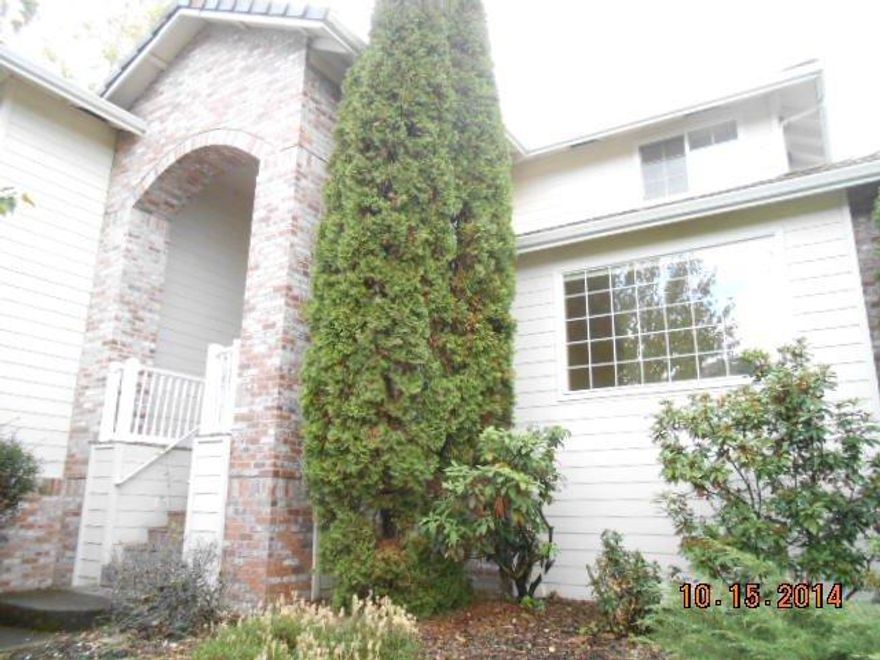 Multi level home high on the hills over Medford. Stunning views from upper bedroom. Bedrooms on 3 separate levels offer maximum privacy for all. Two level yard is prefect for entertaining with deck and patio area. $75.00 Buyer paid doc fee at closing.