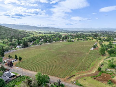 Tiny photo for 2871 Griffin Creek Road, Medford, OR 97501 (MLS # 220213117)